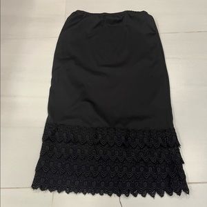 Black layering skirt